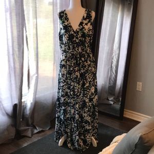 NWOT Banana Republic Maxi Dress